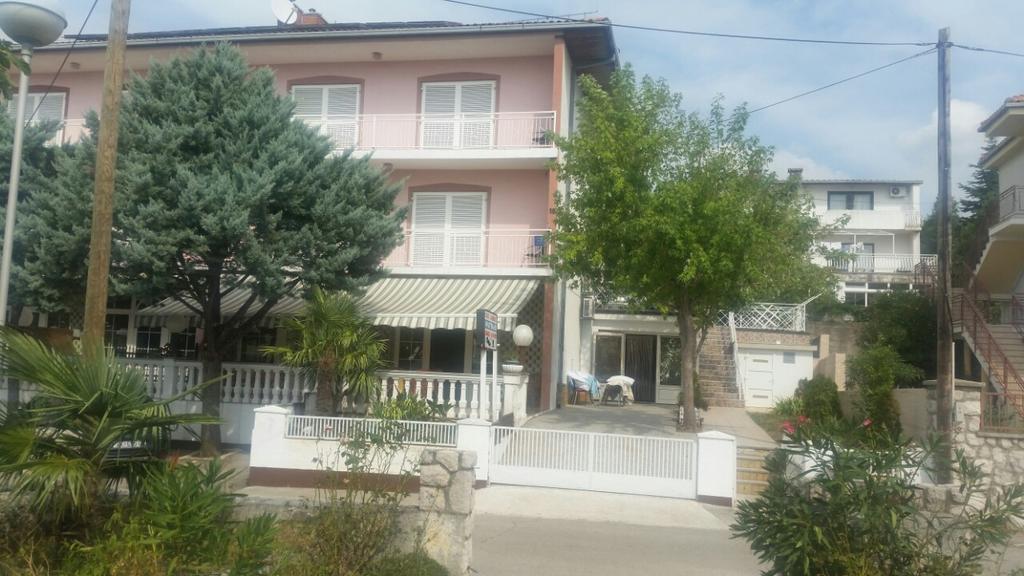 Apartmani Royal Zganec 茨里克韦尼察 外观 照片