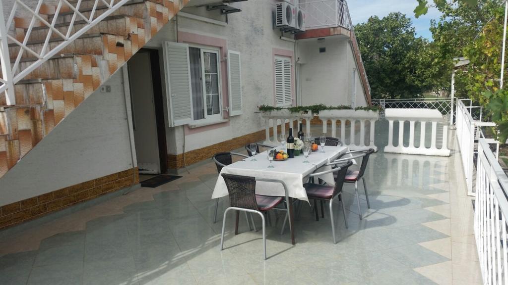 Apartmani Royal Zganec 茨里克韦尼察 外观 照片