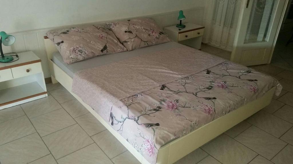 Apartmani Royal Zganec 茨里克韦尼察 外观 照片
